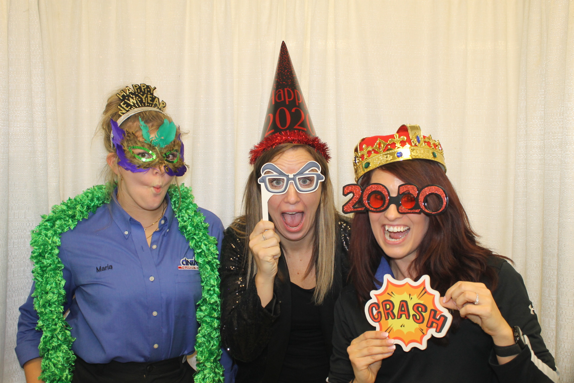 Cintas NYE Party | View more photos from the event at gallery.photoboothcincy.com/u/PhotoBoothCincy/Cintas-NYE-Party-0